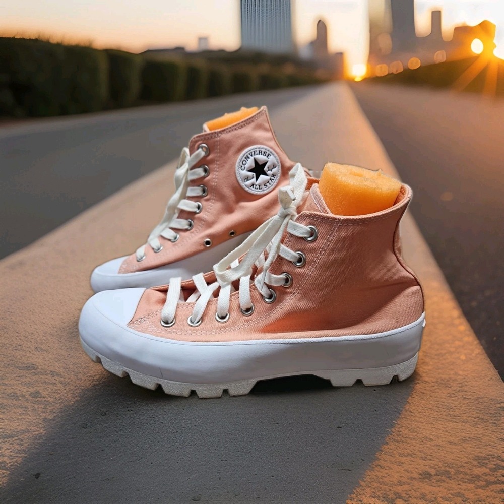Converse All*Star Chuck Taylor Lugged Platform Shoes Women's Size 9 Pink & White